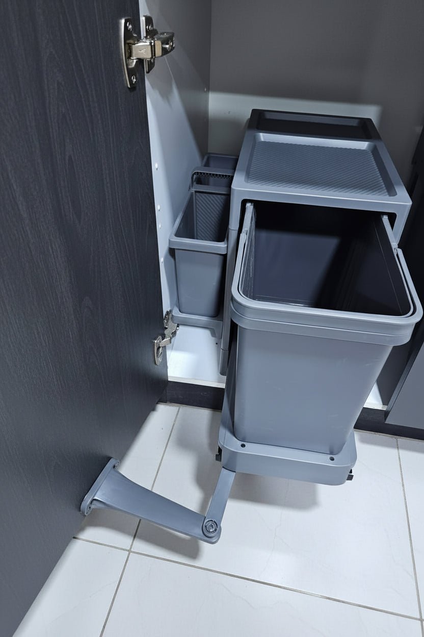 Basurero Extraíble Automático Antracita para Cocina Compacta - Om Panda Chile