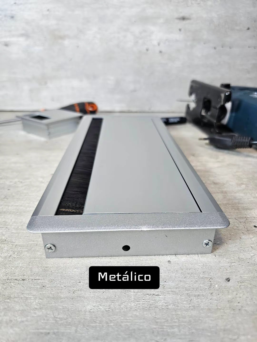 Pasacables Metálico 30 X 13 Cm Cierre Suave