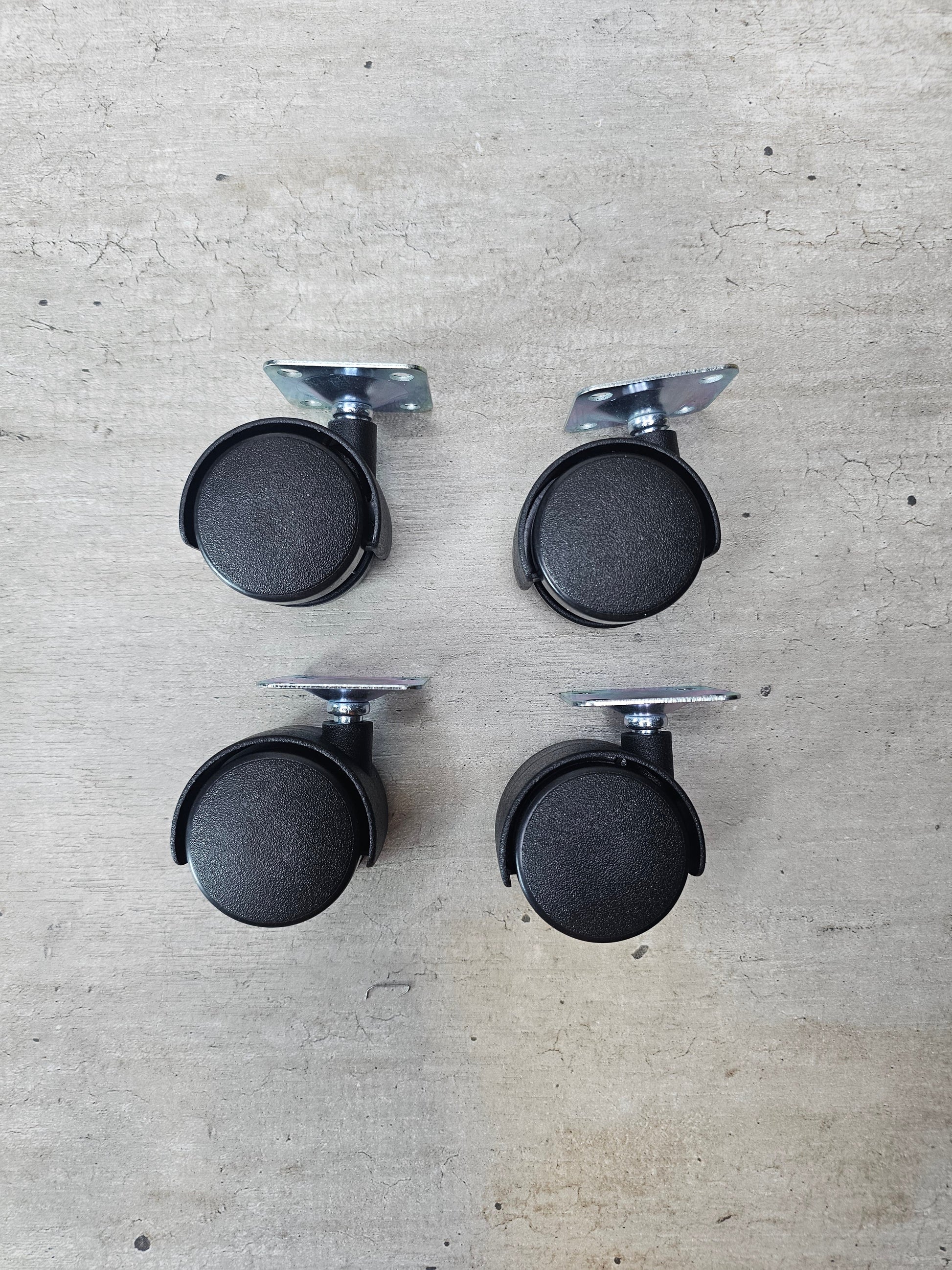 Set 4 Ruedas base Nylon sin freno 40mm Nuevo - Om Panda Chile