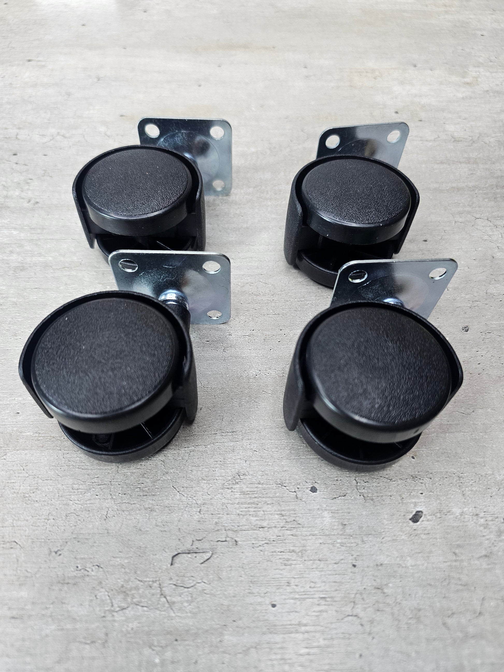Set 4 Ruedas base Nylon sin freno 40mm Nuevo - Om Panda Chile